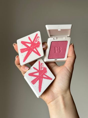 Fenty Beauty - Suede Powder Blush - Tutu Turnt