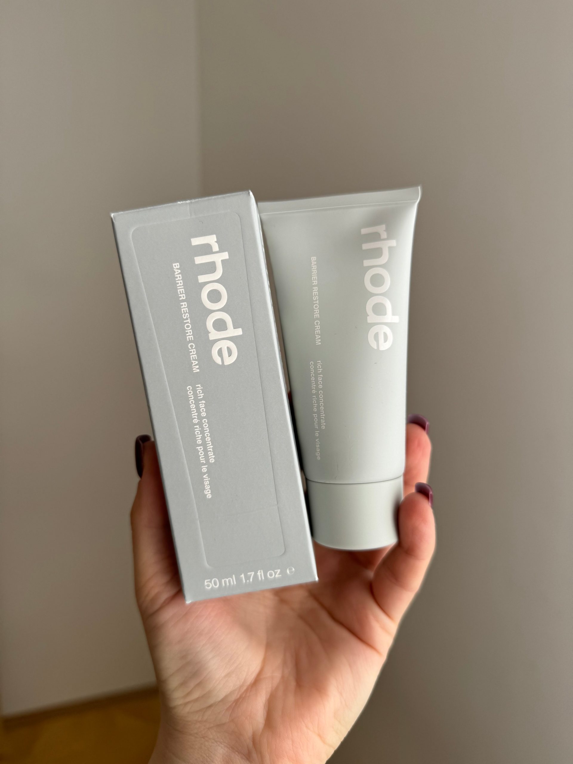 7E27783B-62DF-423B-A9AF-FEDDB51C4C50