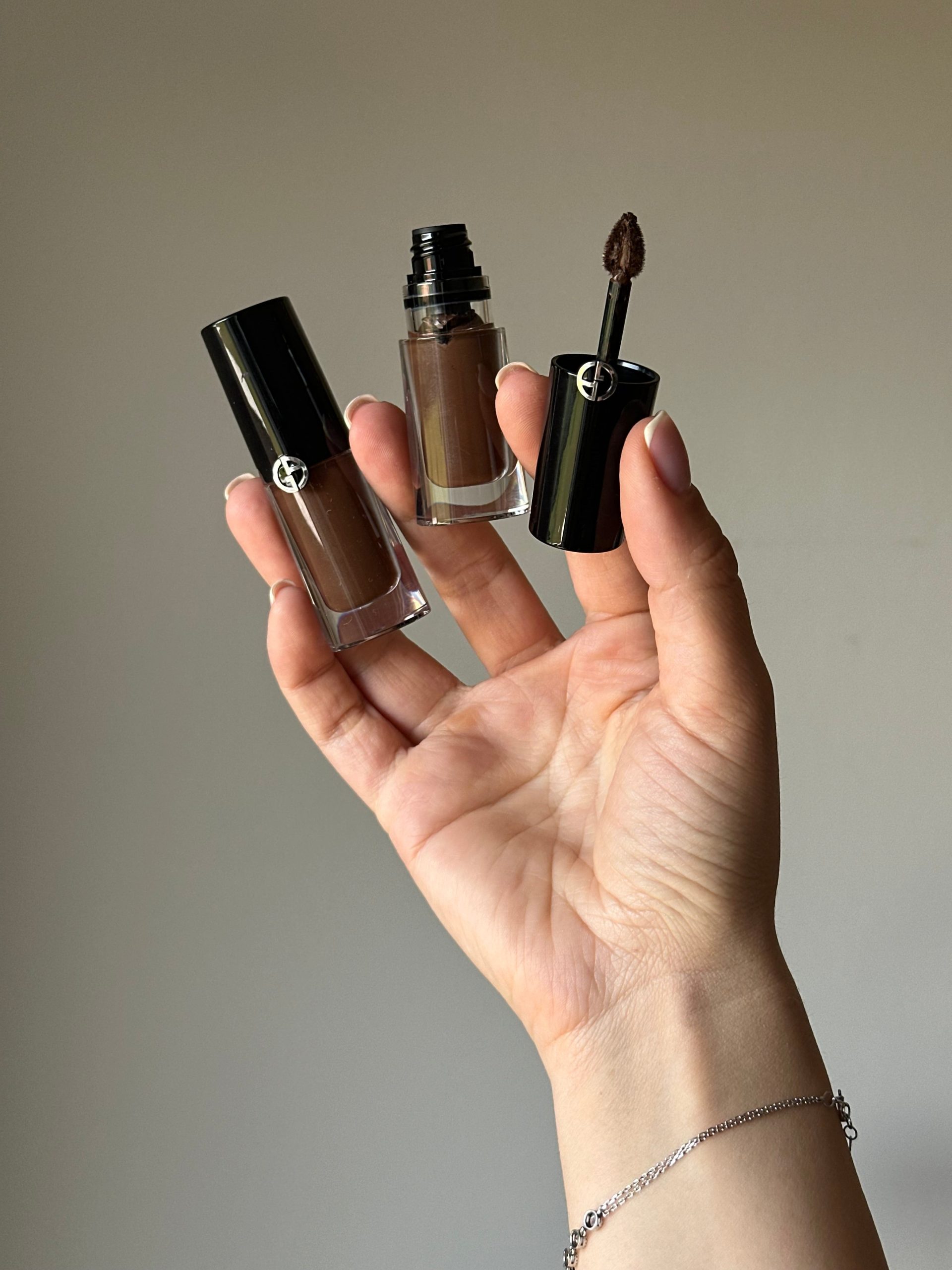 9816FC12-E6EA-4C81-9291-CDB8491113B1