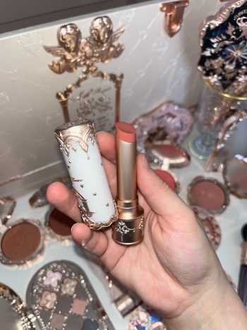 FLOWER KNOWS LIPTISCK