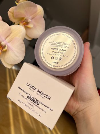 Laura Mercier Ultra Blur Translucent Powder
